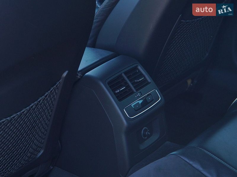 Седан Audi S4 2017 в Києві