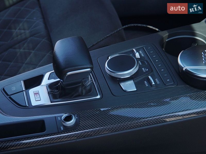 Седан Audi S4 2017 в Києві