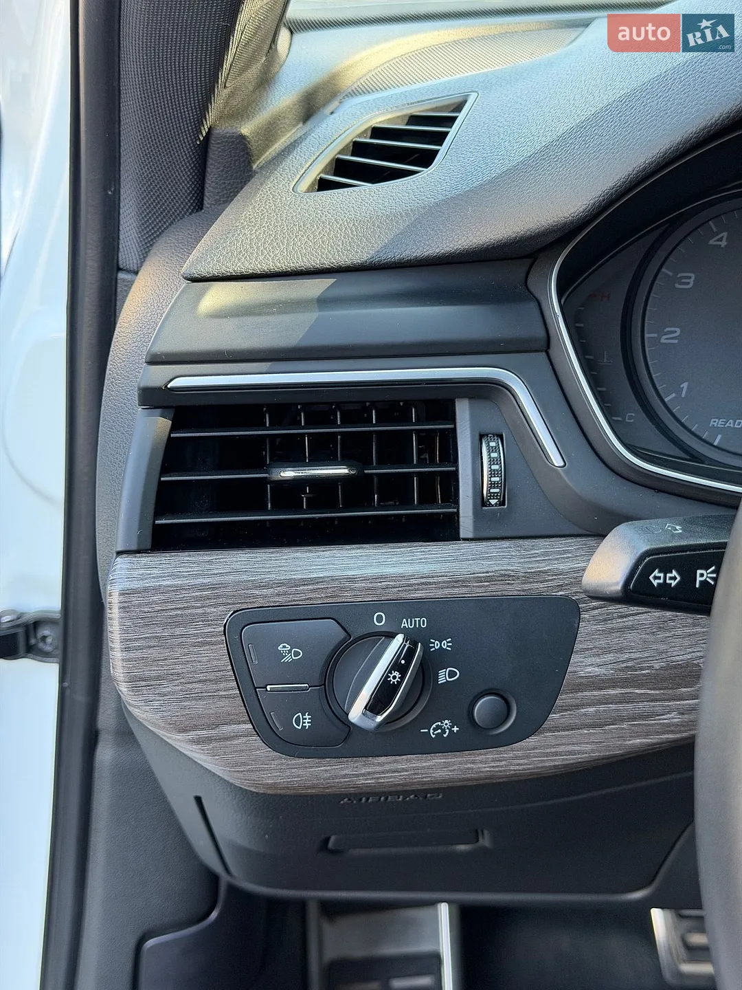 2016 Audi S4 - мініатюра 32