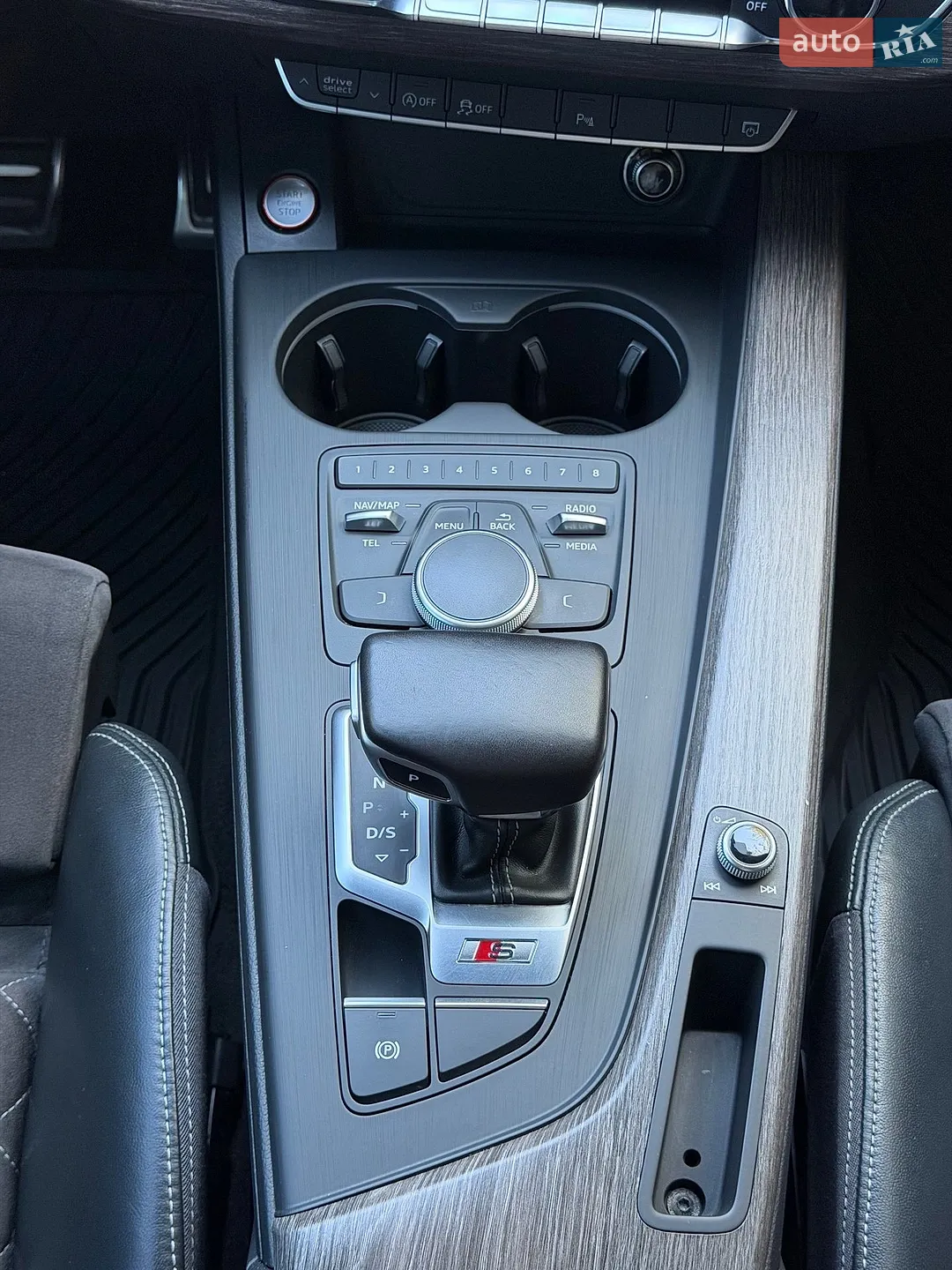 2016 Audi S4 - мініатюра 31