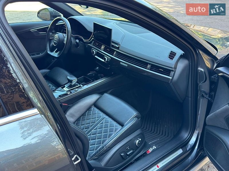 Седан Audi S4 2020 в Кривом Роге