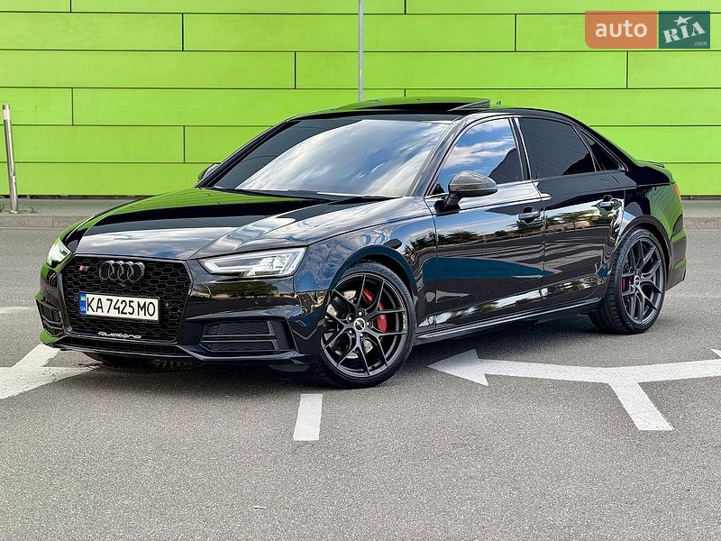 Седан Audi S4 2018 в Києві