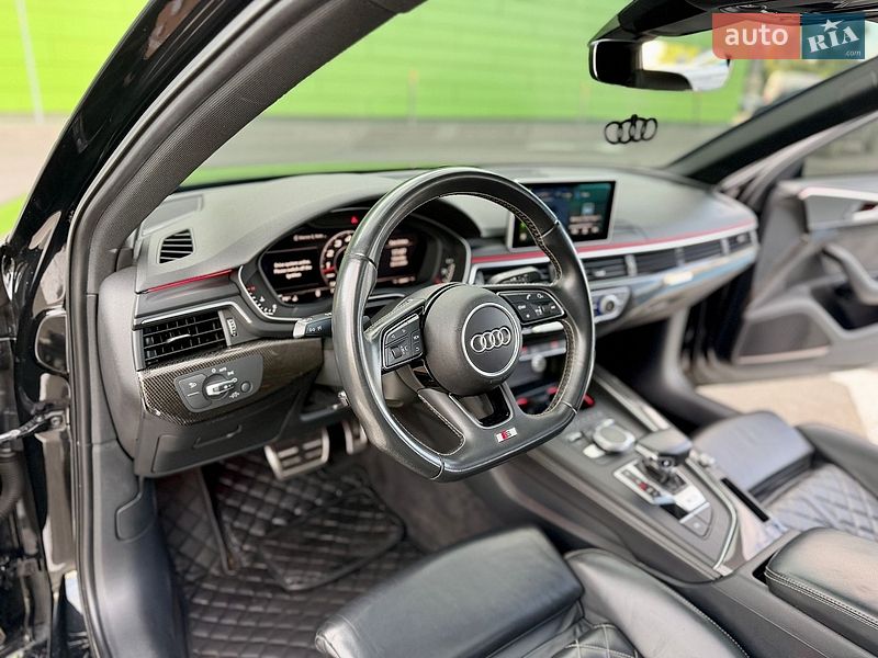 Седан Audi S4 2018 в Києві