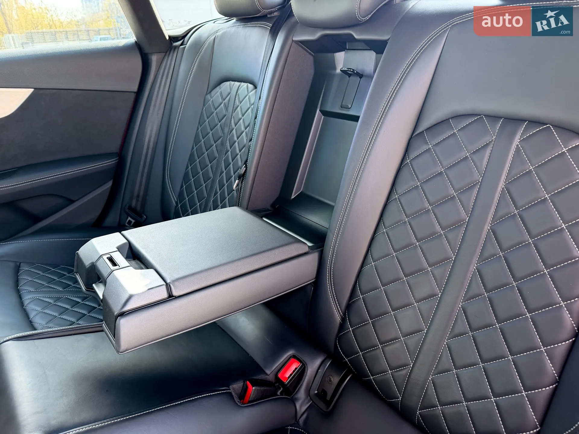 Audi S5 Sportback 2017 VIN WAUC4CF53JA068551 фото оголошення 24 з 43