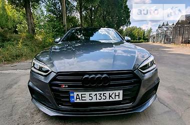 Седан Audi S5 2017 в 