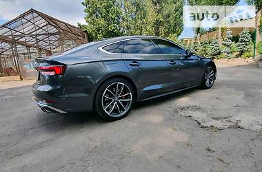 Седан Audi S5 2017 в 