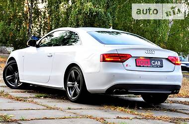 Купе Audi S5 2009 в Киеве