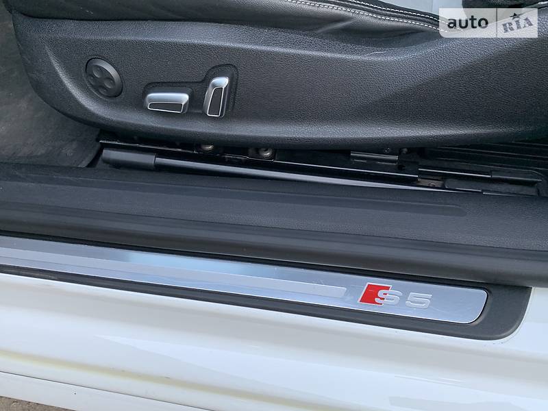 Купе Audi S5 2015 в Киеве