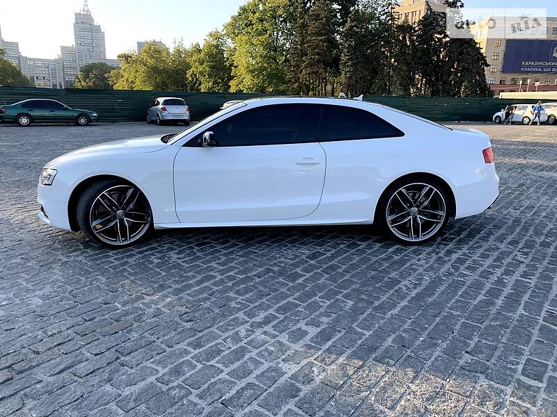 Купе Audi S5 2015 в Киеве