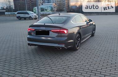 Кабриолет Audi S5 2019 в Львове