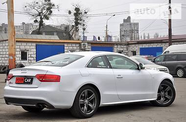 Купе Audi S5 2009 в Киеве