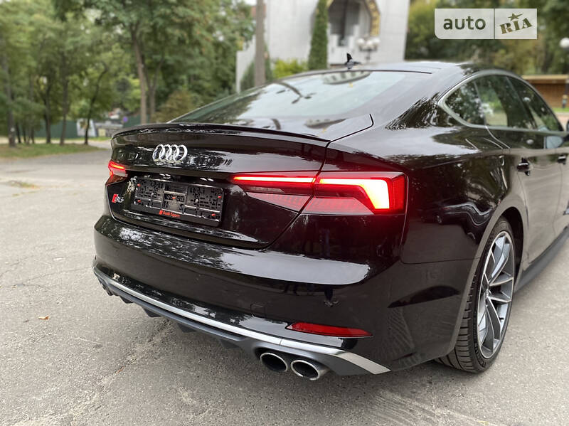 Купе Audi S5 2017 в Києві