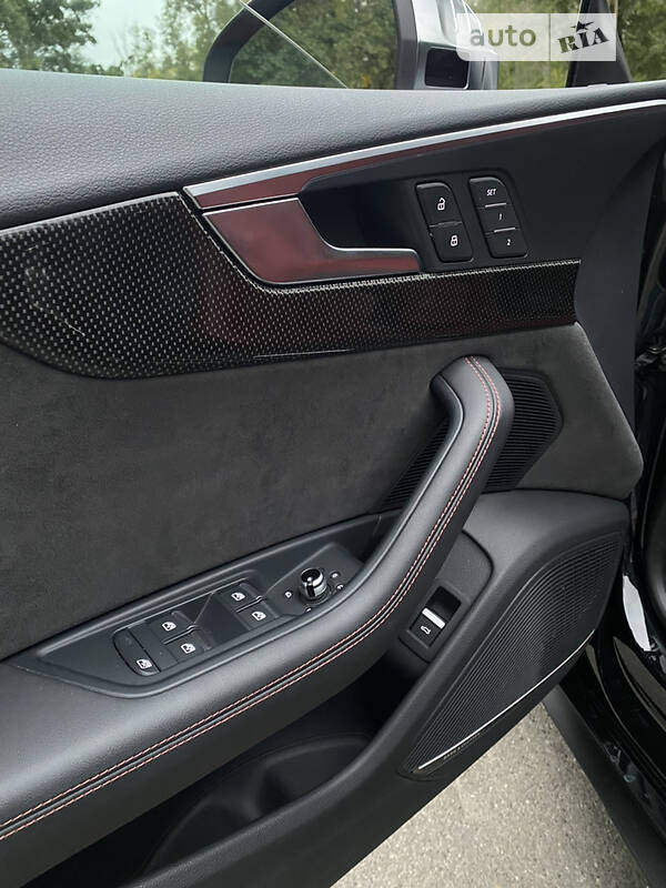 Купе Audi S5 2017 в Києві