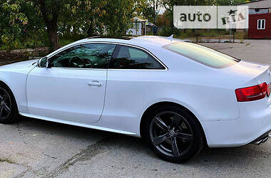 Купе Audi S5 2009 в Киеве