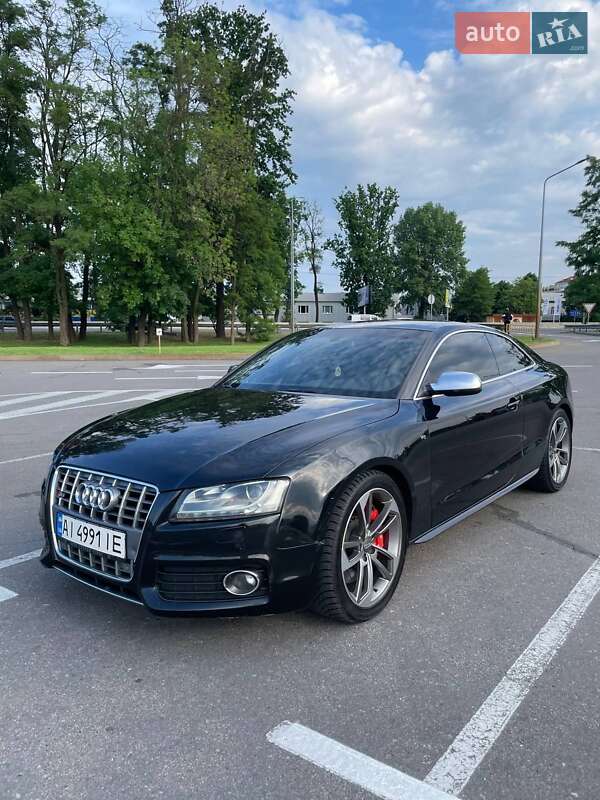 Купе Audi S5 2010 в Киеве