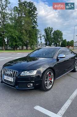 Купе Audi S5 2010 в 