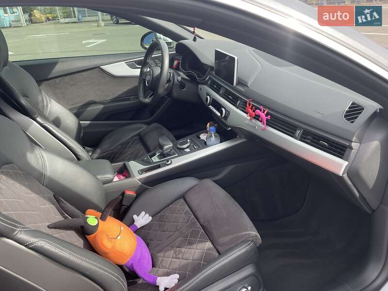 Купе Audi S5 2017 в Дніпрі