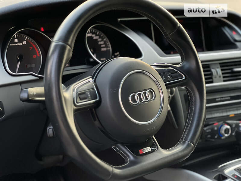 Купе Audi S5 2012 в Києві