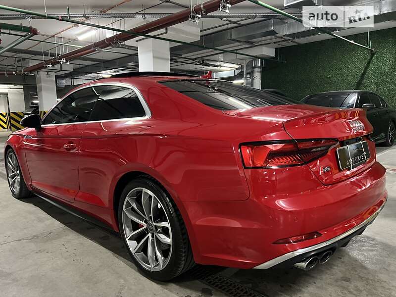 Купе Audi S5 2017 в Киеве