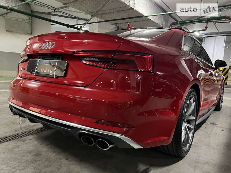 Купе Audi S5 2017 в Киеве