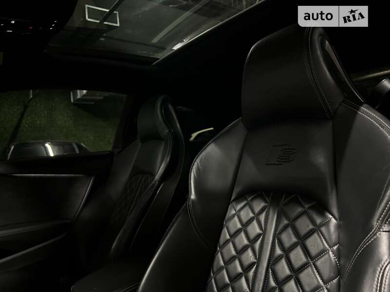 Купе Audi S5 2017 в Киеве