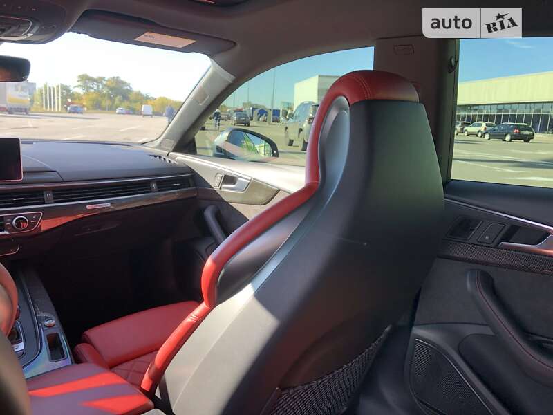 Лифтбек Audi S5 2017 в Харькове