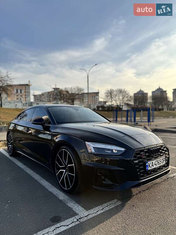 Лифтбек Audi S5 2021 в 