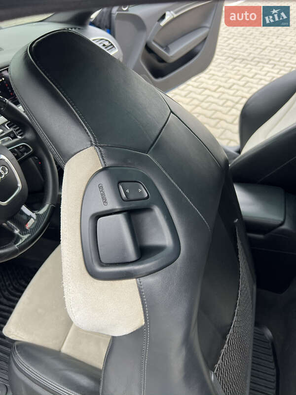 Купе Audi S5 2009 в Ивано-Франковске