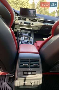 Лифтбек Audi S5 2024 в 