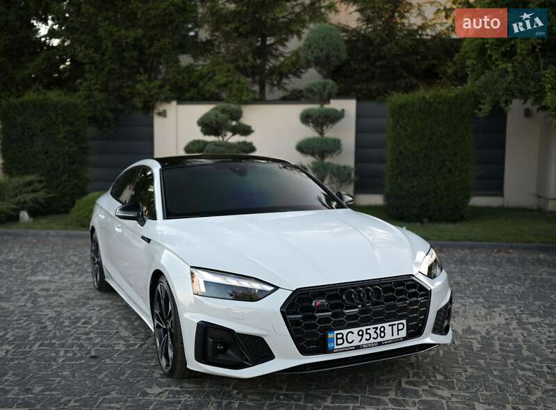 Купе Audi S5 2023 в 
