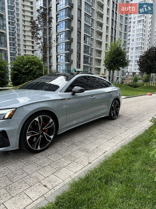 Купе Audi S5 2021 в Киеве