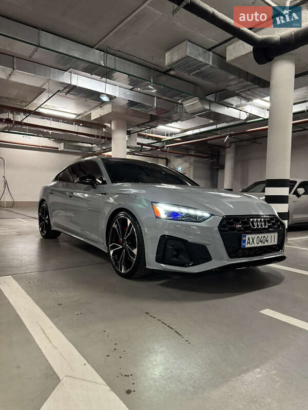 Купе Audi S5 2021 в Киеве