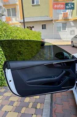 Купе Audi S5 2022 в 