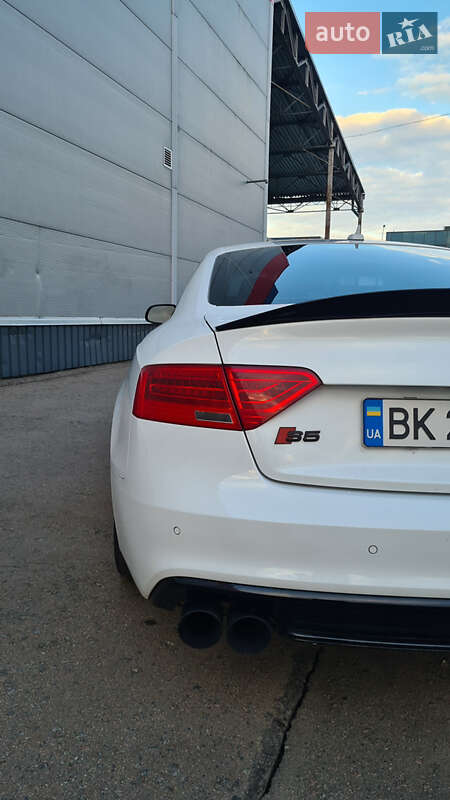 Купе Audi S5 2014 в Ровно