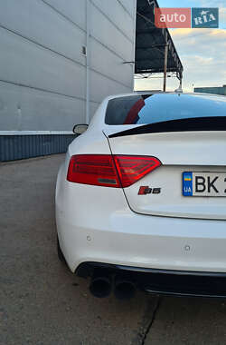 Купе Audi S5 2014 в 