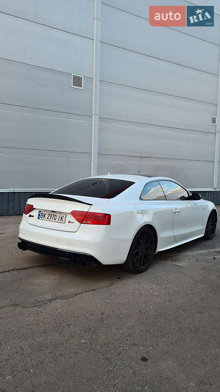 Купе Audi S5 2014 в Ровно