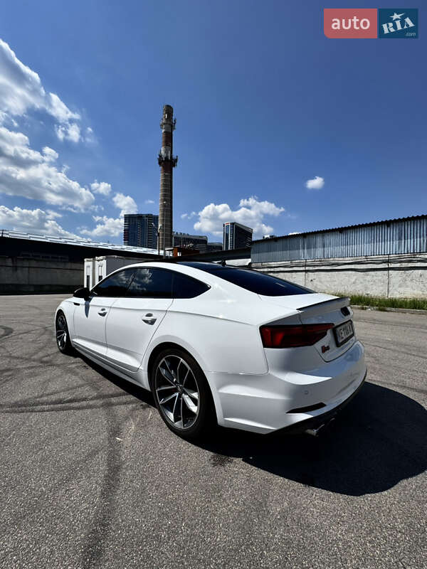 Купе Audi S5 2017 в Киеве