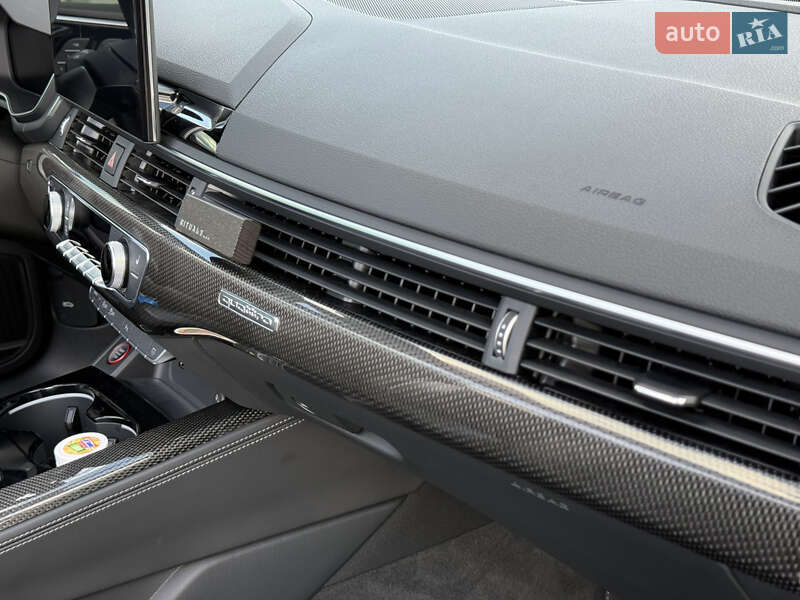 Кабріолет Audi S5 2022 в Києві