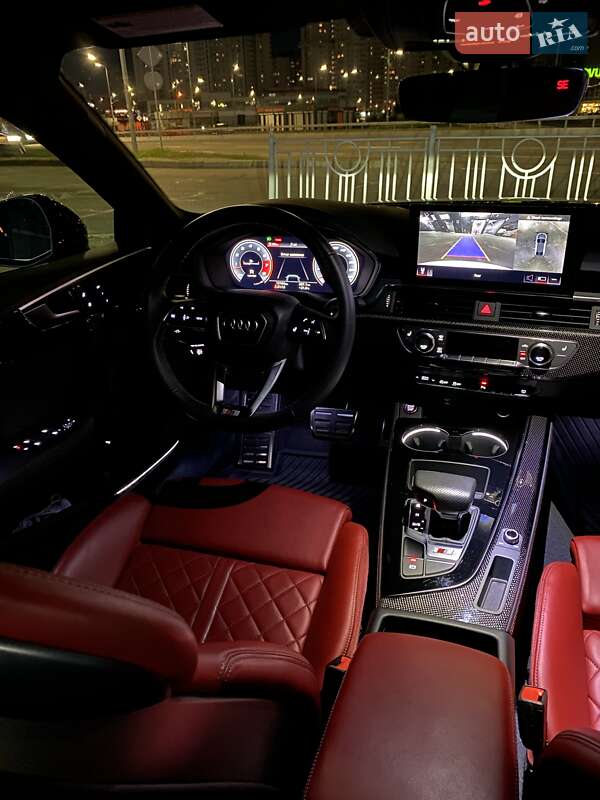 Лифтбек Audi S5 2024 в Киеве
