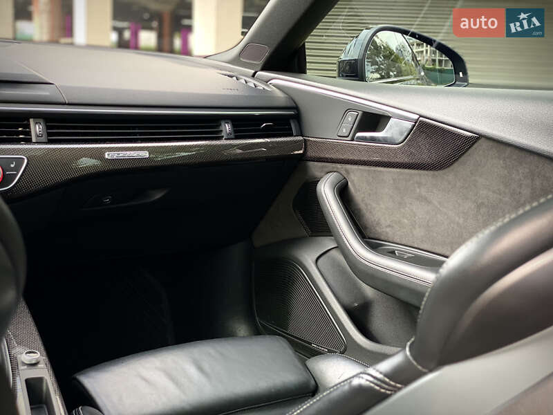 Купе Audi S5 2019 в Киеве