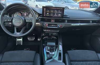 Купе Audi S5 2022 в 