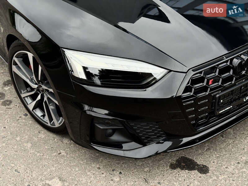 Купе Audi S5 2022 в Львове