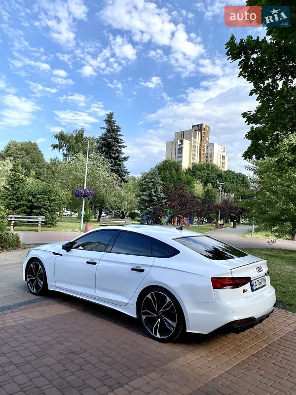 Лифтбек Audi S5 2024 в Киеве