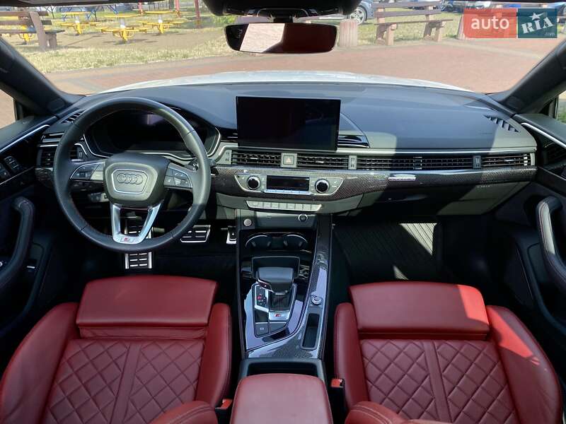 Лифтбек Audi S5 2024 в Киеве