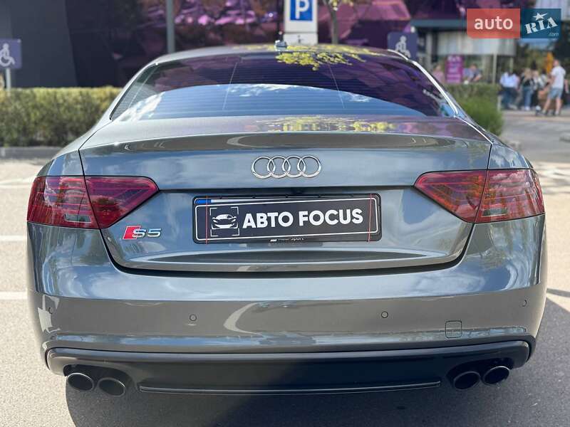 Купе Audi S5 2015 в Киеве
