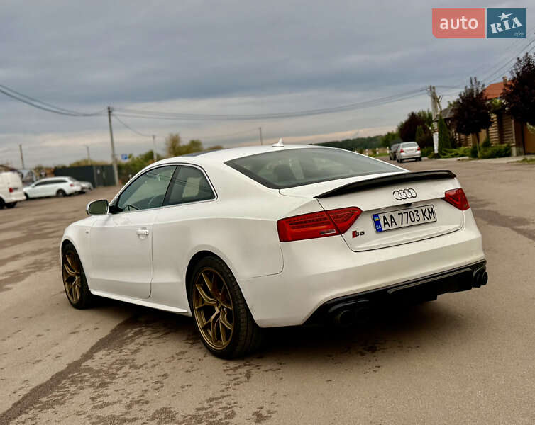 Купе Audi S5 2012 в Киеве