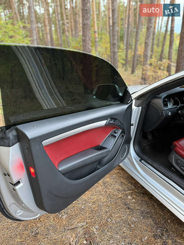 Купе Audi S5 2008 в Киеве
