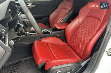Ліфтбек Audi S5 2024 в  фото 10 Ліфтбек Audi S5 2024 в