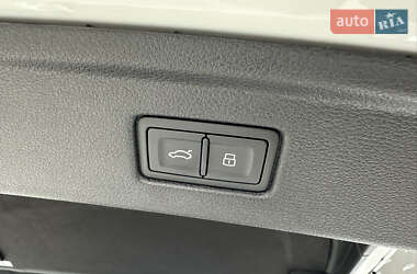 Ліфтбек Audi S5 2024 в  фото 34 Ліфтбек Audi S5 2024 в