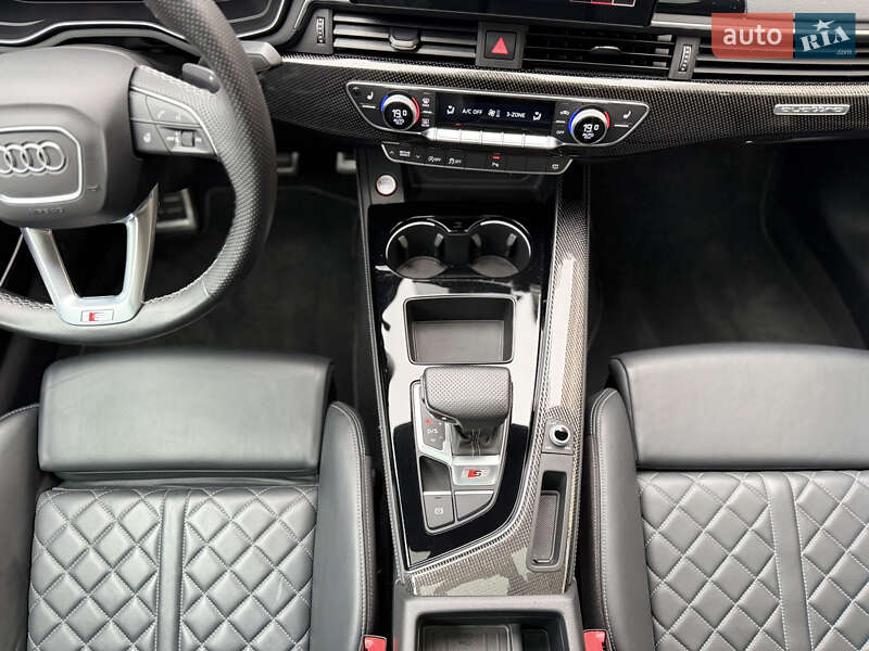 Купе Audi S5 2023 в Черновцах